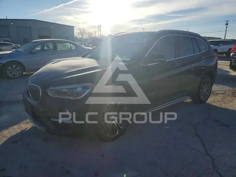 2017 BMW X1 фото