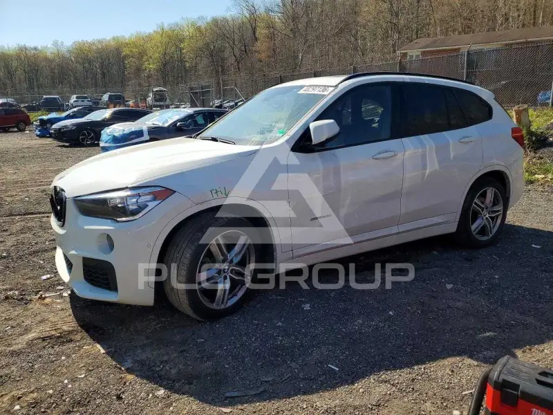 2017 BMW X1 photo