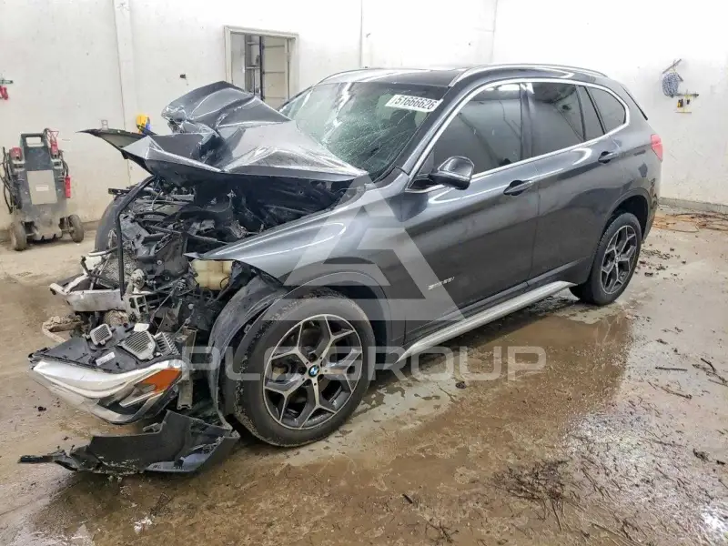 2017 BMW X1 photo