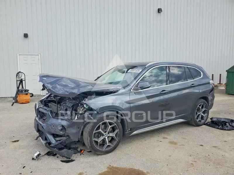 2017 BMW X1 photo