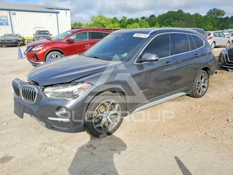 2017 BMW X1 photo