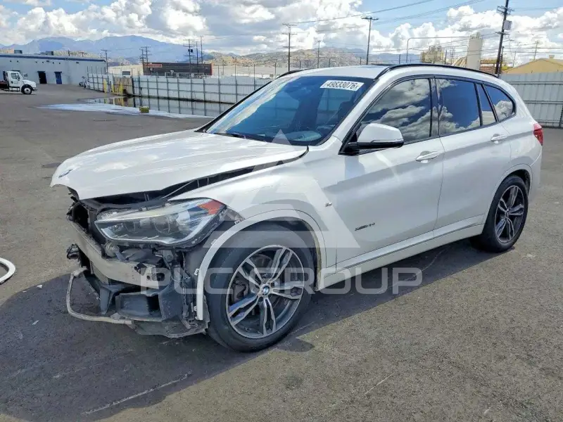 2017 BMW X1 фото