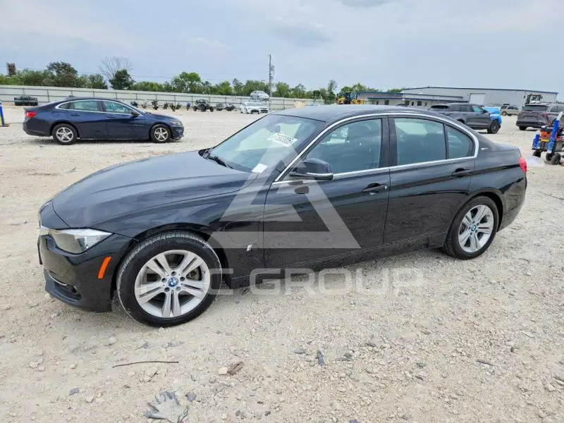 2017 BMW 330 фото