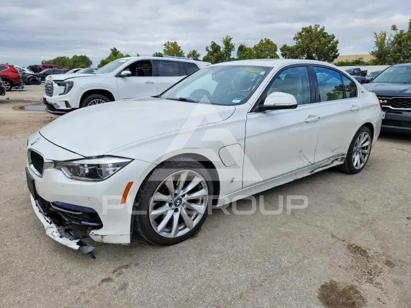 2017 BMW 330 фото