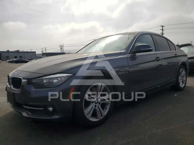 2017 BMW 330 фото