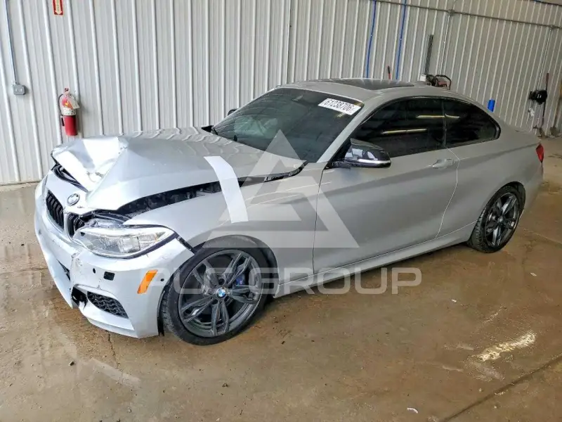 2017 BMW M240 фото