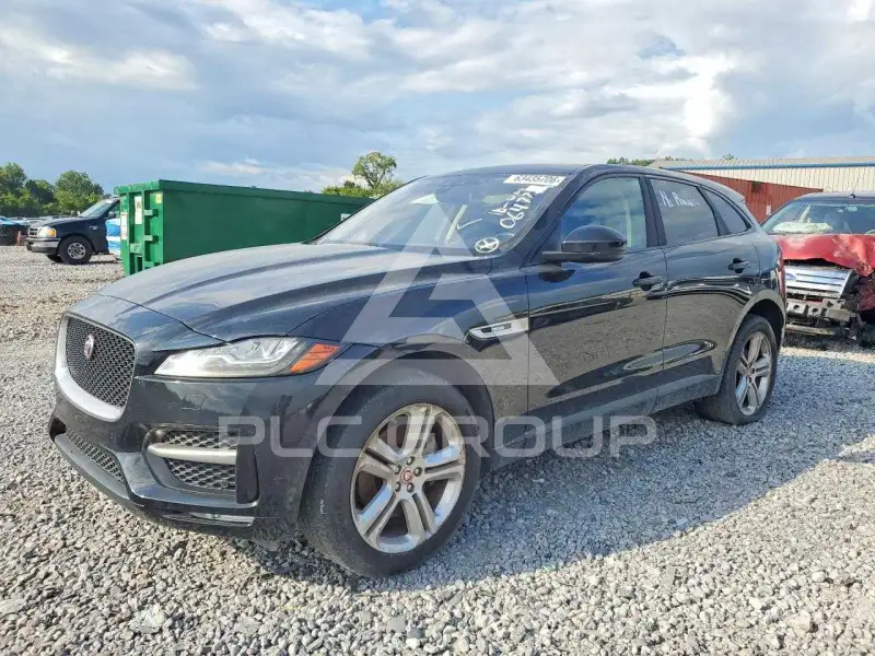 2017 Jaguar F-PACE photo