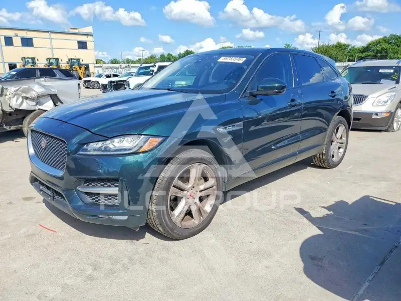 2017 Jaguar F-PACE photo