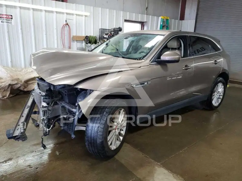 2017 Jaguar F-PACE фото