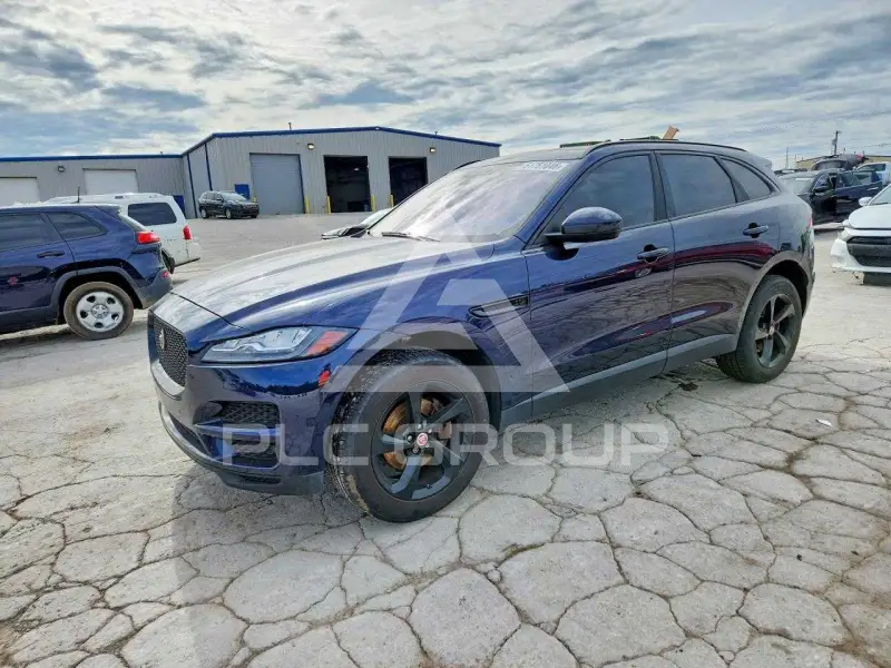2017 Jaguar F-PACE photo