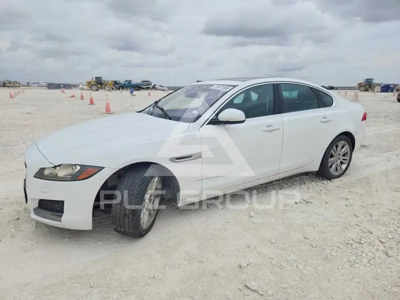 2017 Jaguar XF фото