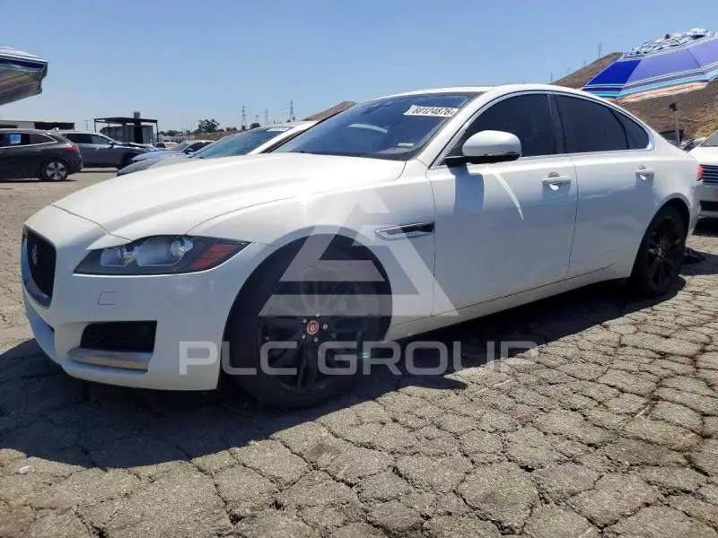 2017 Jaguar XF фото