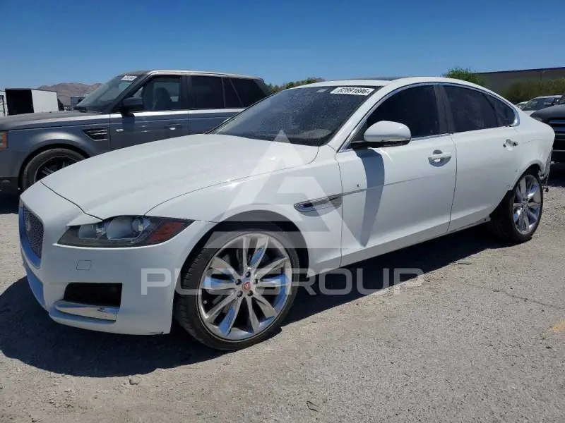 2017 Jaguar XF фото