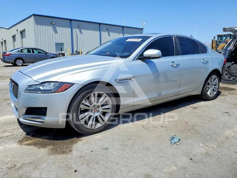 2017 Jaguar XF фото