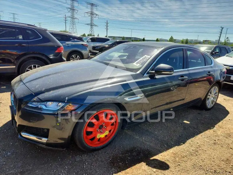 2017 Jaguar XF фото