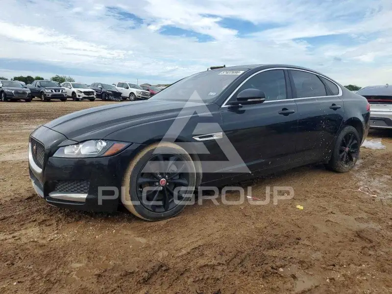 2017 Jaguar XF фото