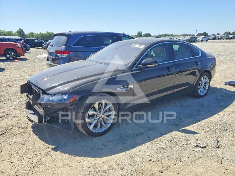 2017 Jaguar XF фото