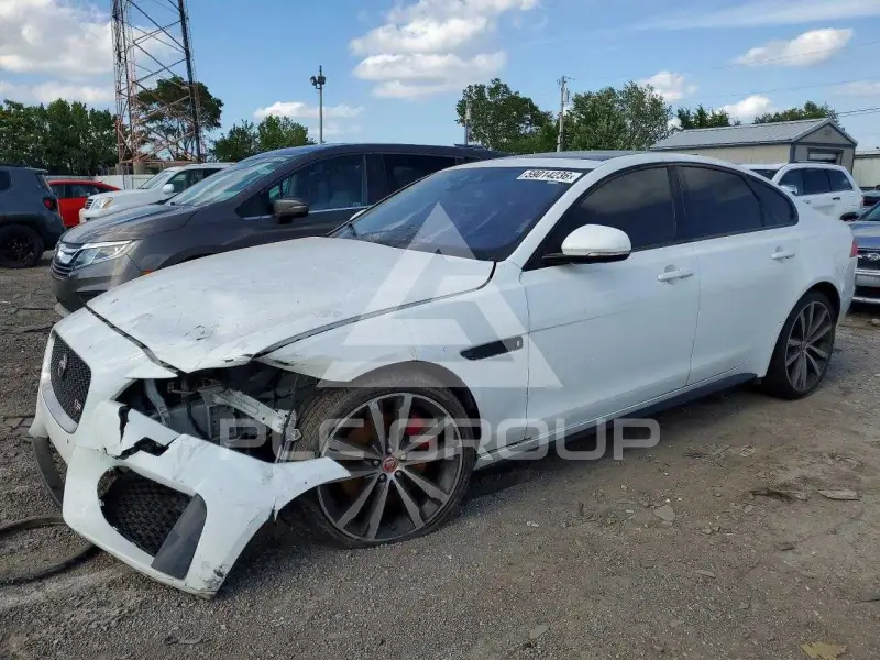 2017 Jaguar XF фото