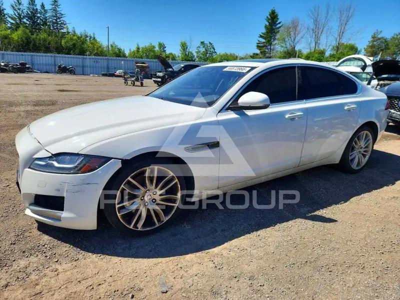2017 Jaguar XF фото