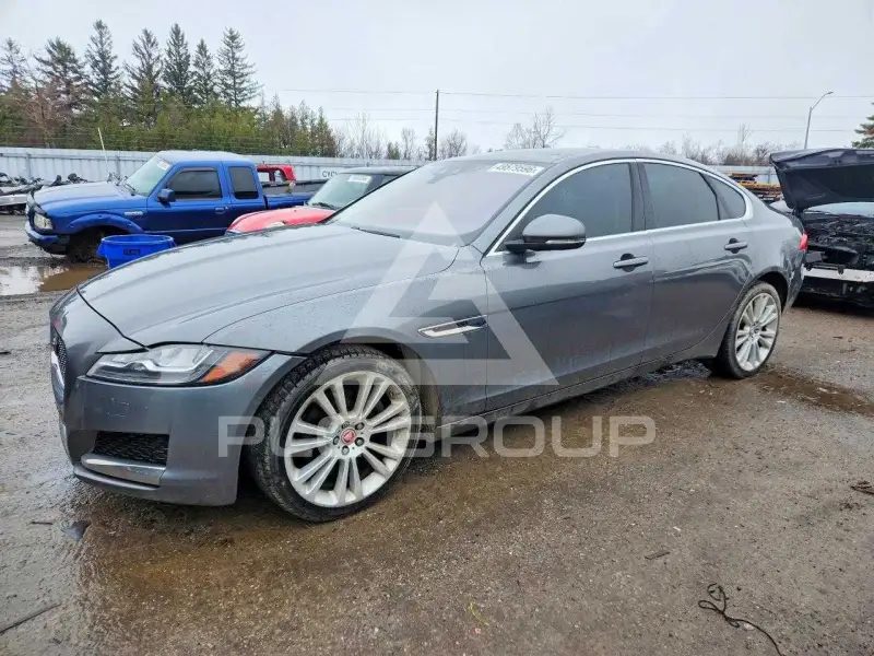 2017 Jaguar XF фото