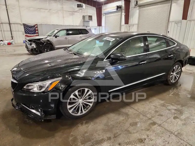 2017 Buick LACROSSE photo