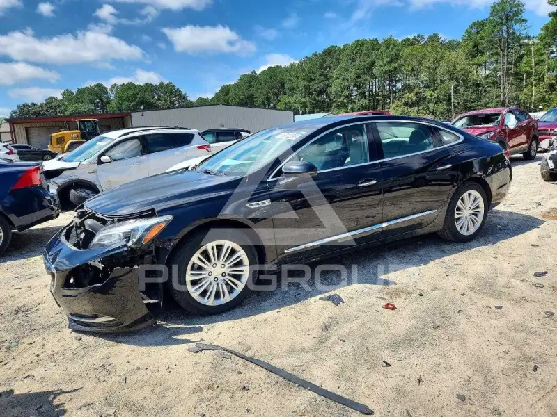 2017 Buick LACROSSE фото