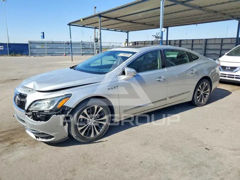 2017 Buick LACROSSE photo