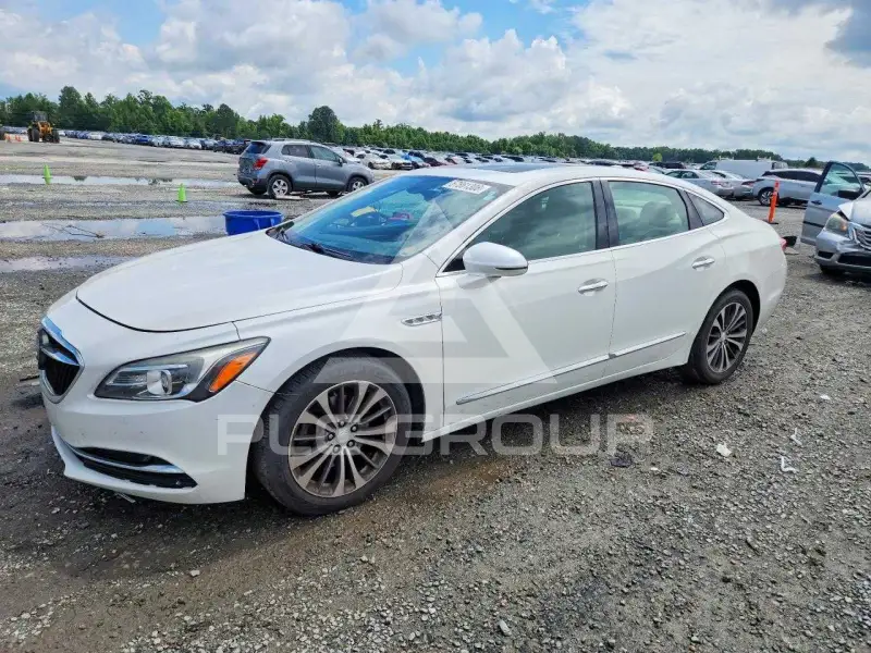 2017 Buick LACROSSE фото