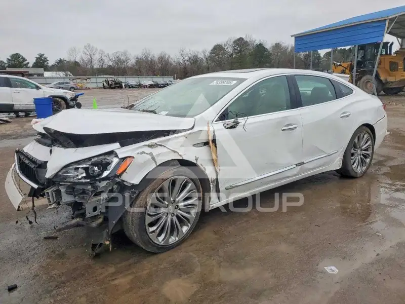 2017 Buick LACROSSE photo