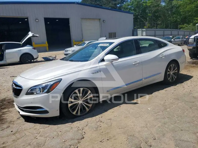2017 Buick LACROSSE photo