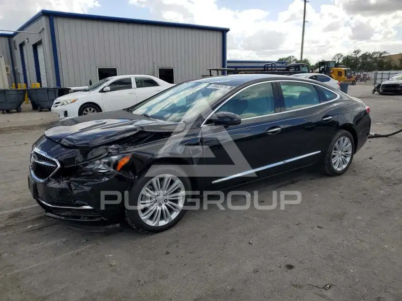 2017 Buick LACROSSE photo
