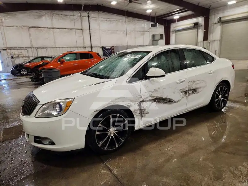 2017 Buick VERANO фото