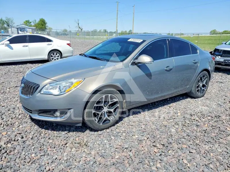 2017 Buick REGAL photo