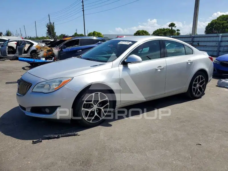 2017 Buick REGAL photo