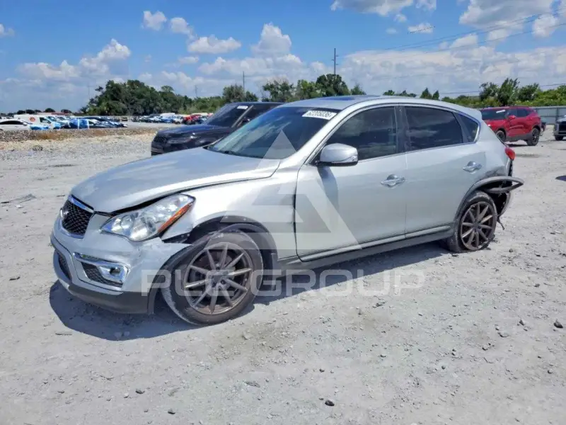2017 Infinity QX50 photo