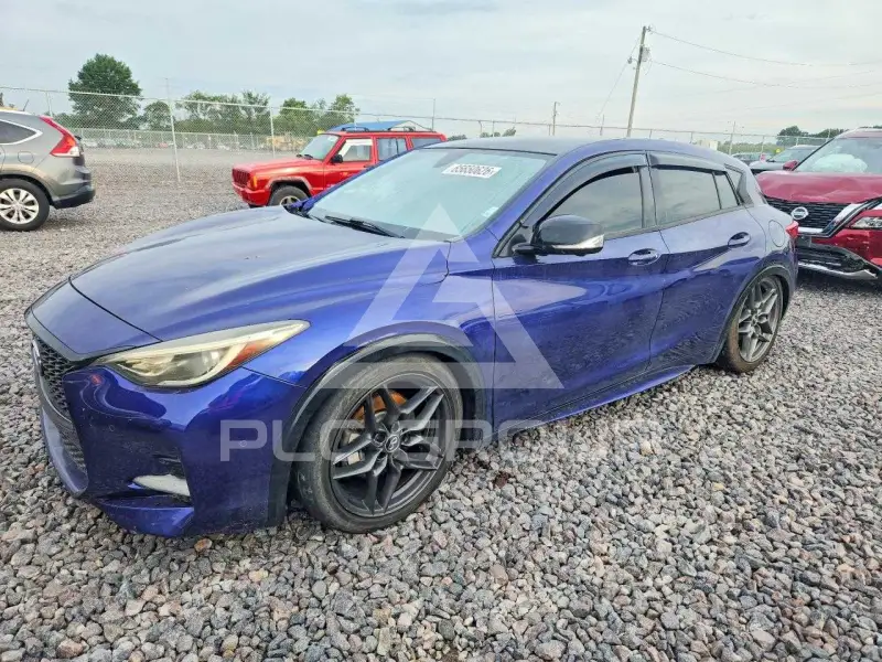 2017 Infinity QX30 фото