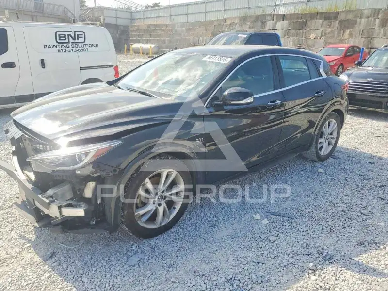 2017 Infinity QX30 фото