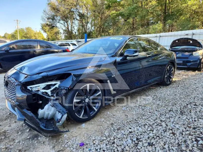 2017 Infinity Q60 photo