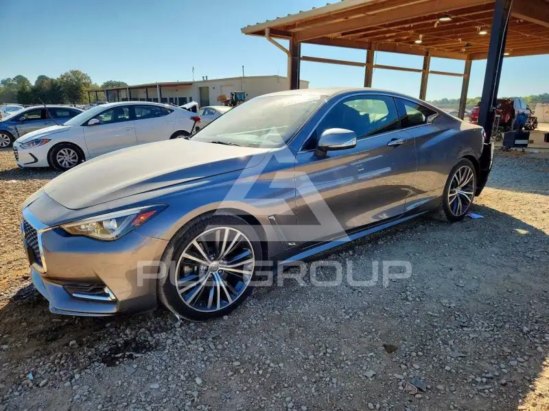 2017 Infinity Q60 photo