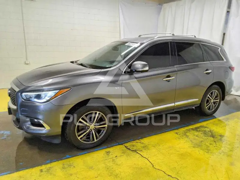 2017 Infinity QX60 photo