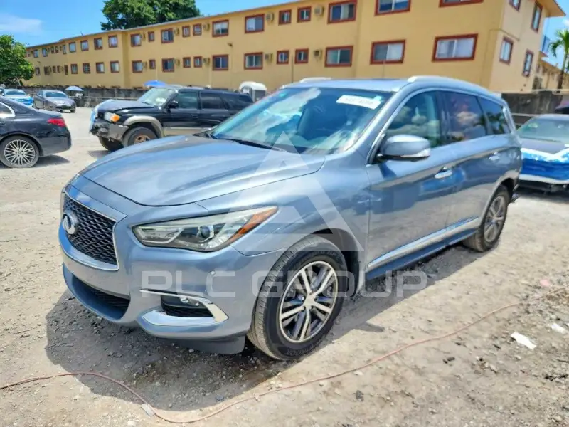 2017 Infinity QX60 photo