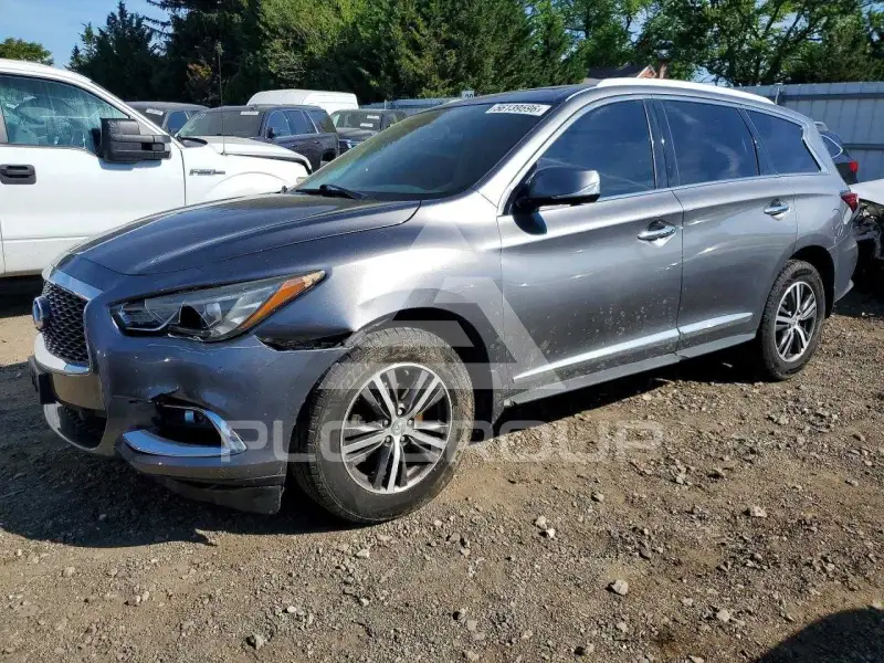 2017 Infinity QX60 photo