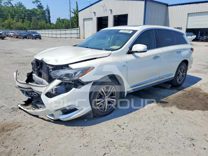 2017 Infinity QX60 photo
