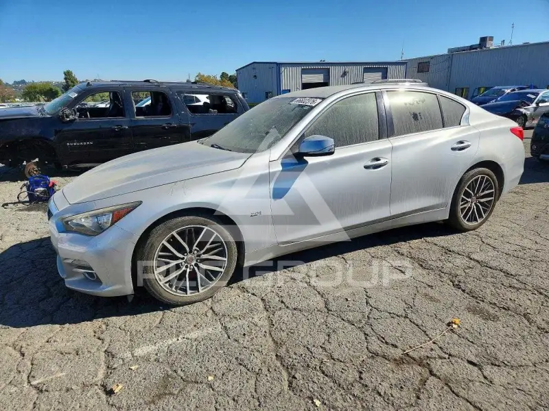 2017 Infinity Q50 фото