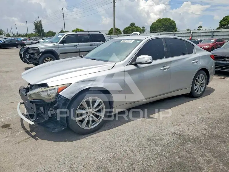 2017 Infinity Q50 фото