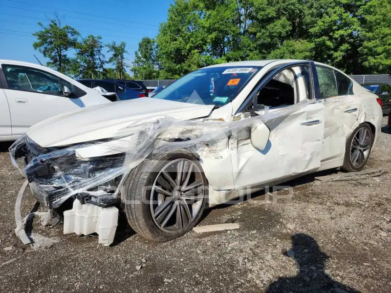 2017 Infinity Q50 фото