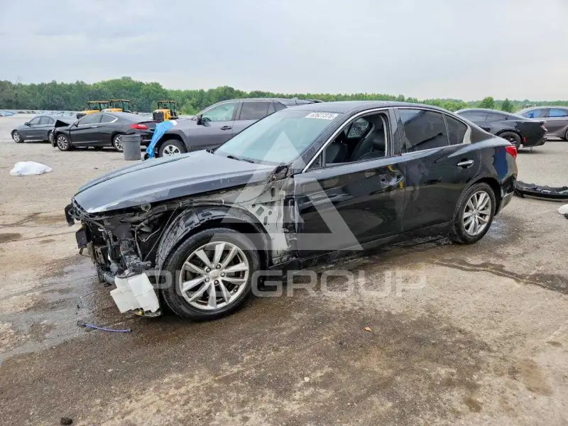 2017 Infinity Q50 фото