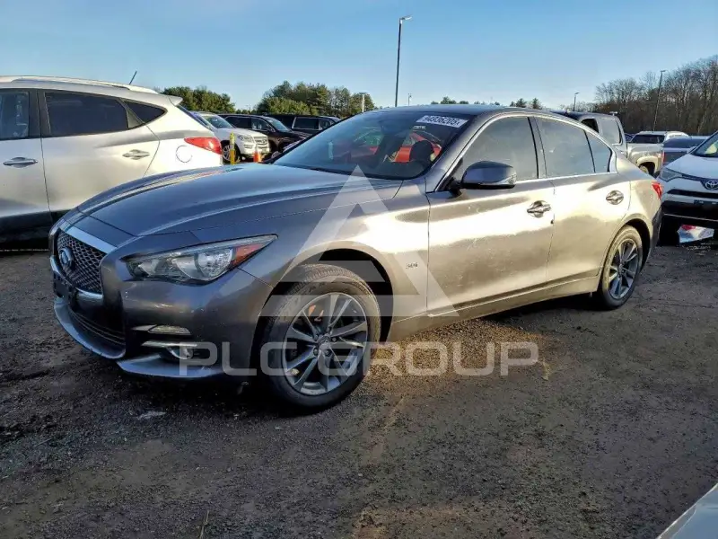 2017 Infinity Q50 фото