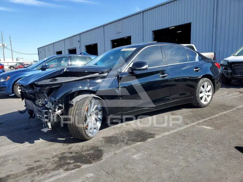2017 Infinity Q50 фото