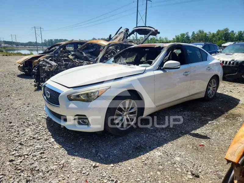2017 Infinity Q50 фото
